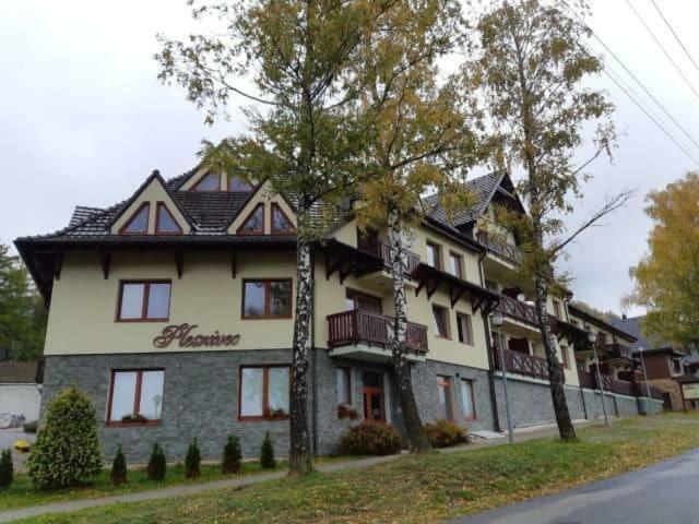 Apartman Plesnivec 多纳瓦利 外观 照片